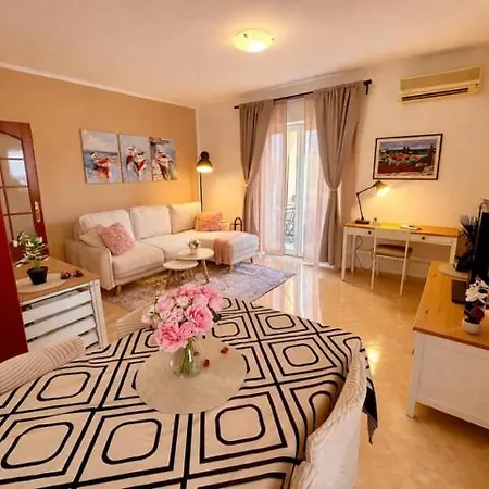 Concetta Apartment *